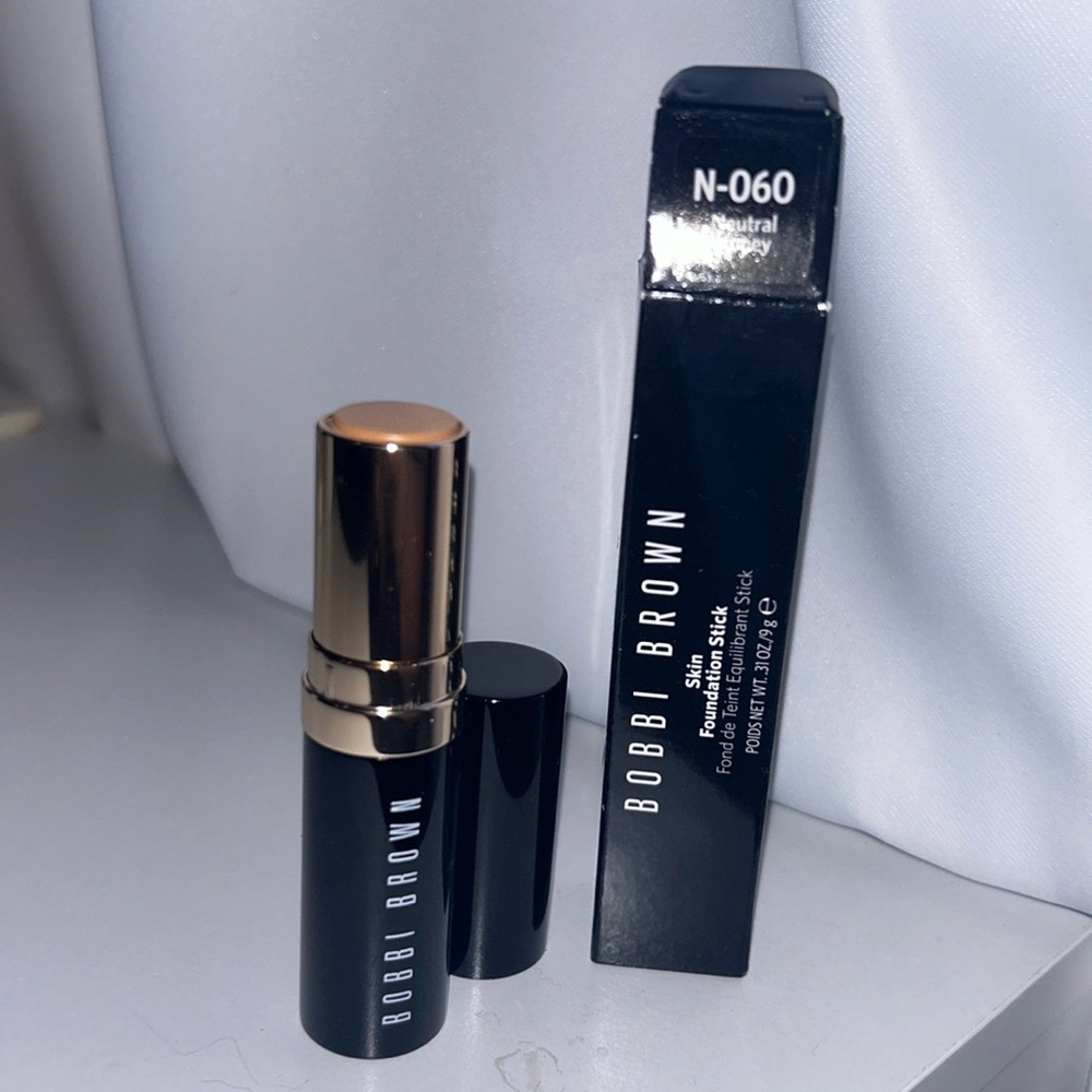 BOBBI BROWN Skin Foundation Stick in N-060 Neutral Honey